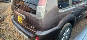 Nissan X-Trail 2005 Maroon