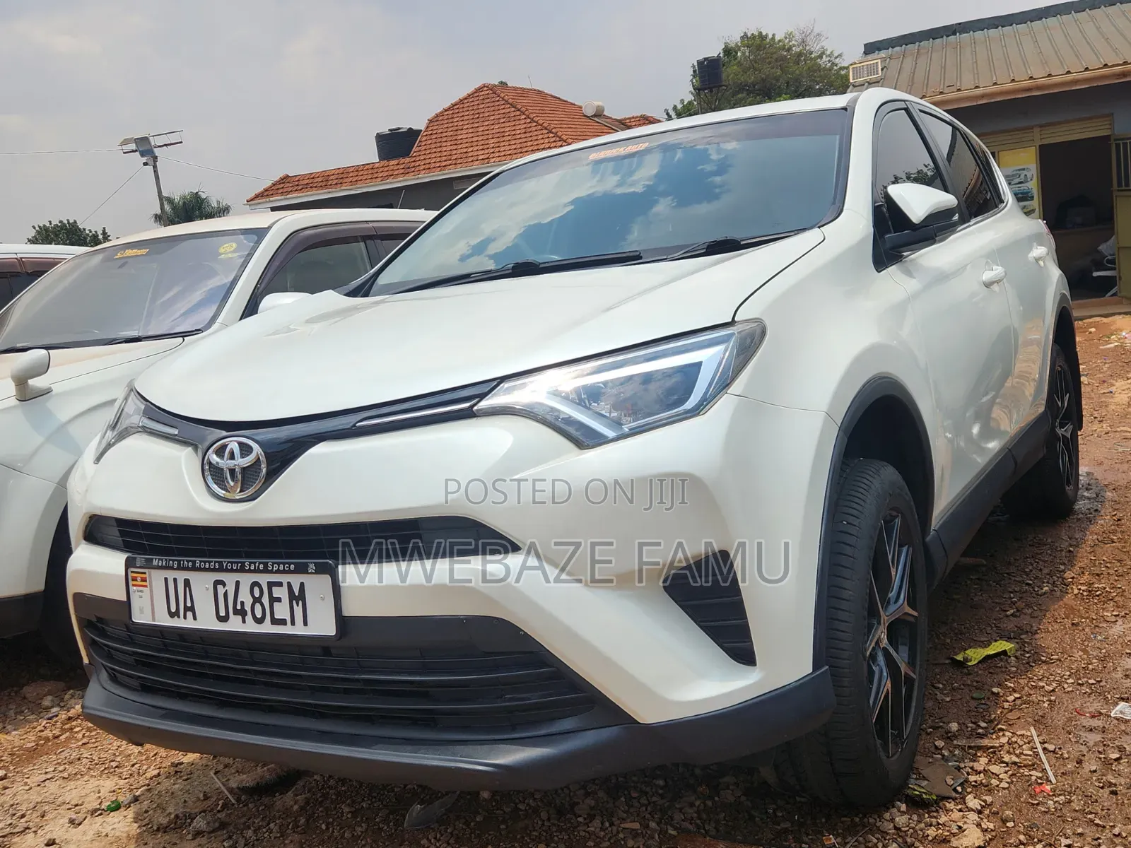 Toyota RAV4 2017 White