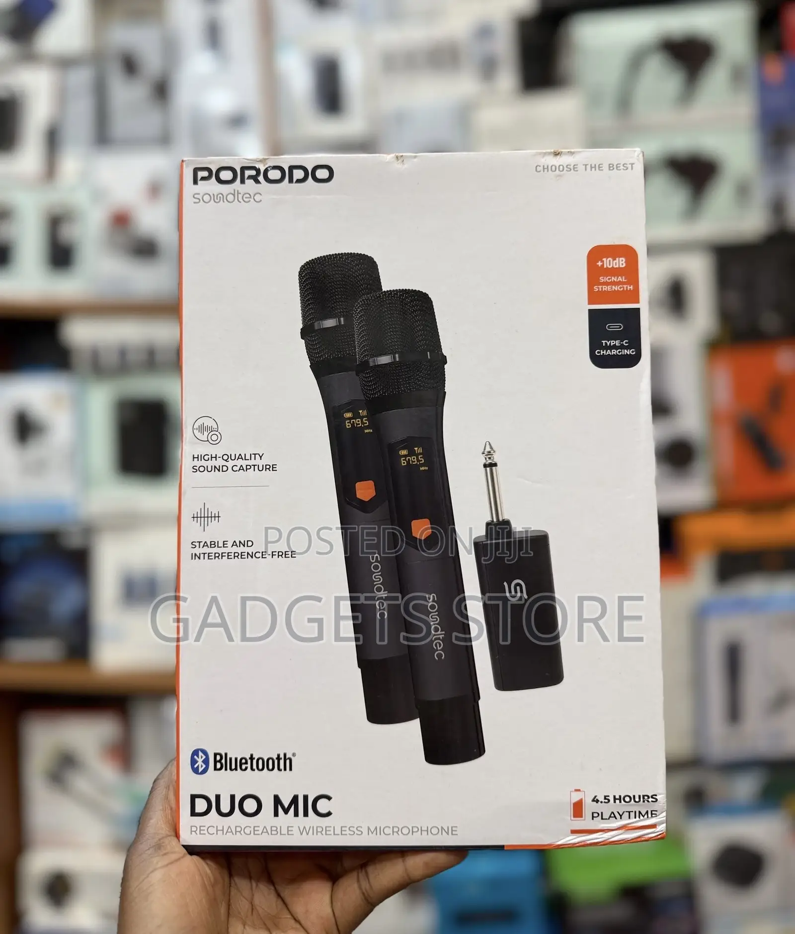 Porodo Soundtec Duo Mic, an Aluminum Rechargeable Wireless Microphone