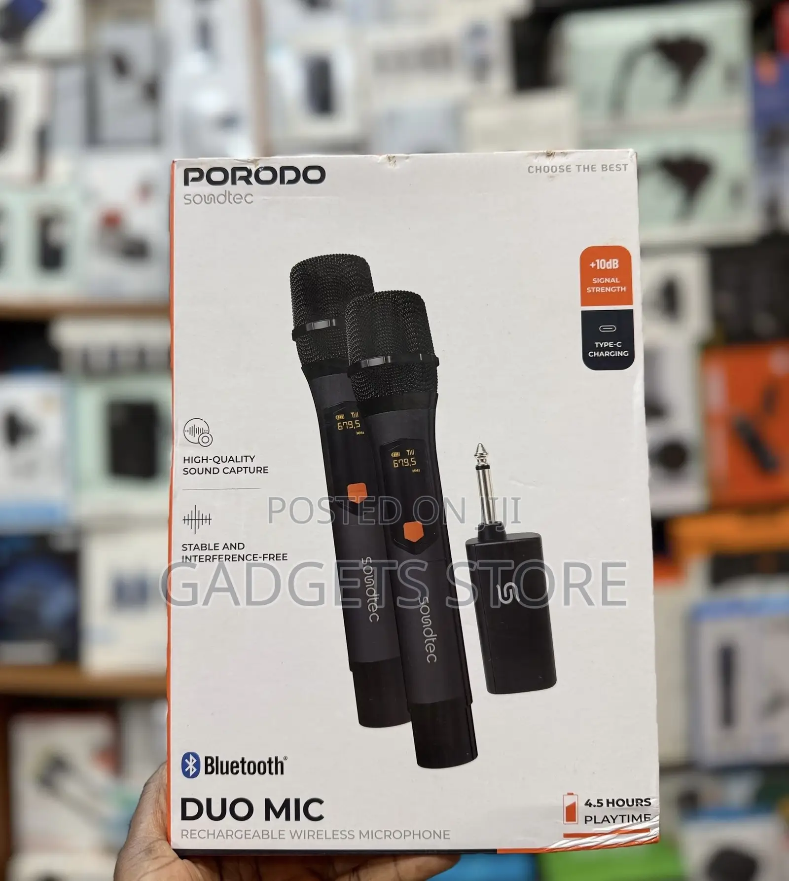Porodo Soundtec Duo Mic, an Aluminum Rechargeable Wireless Microphone