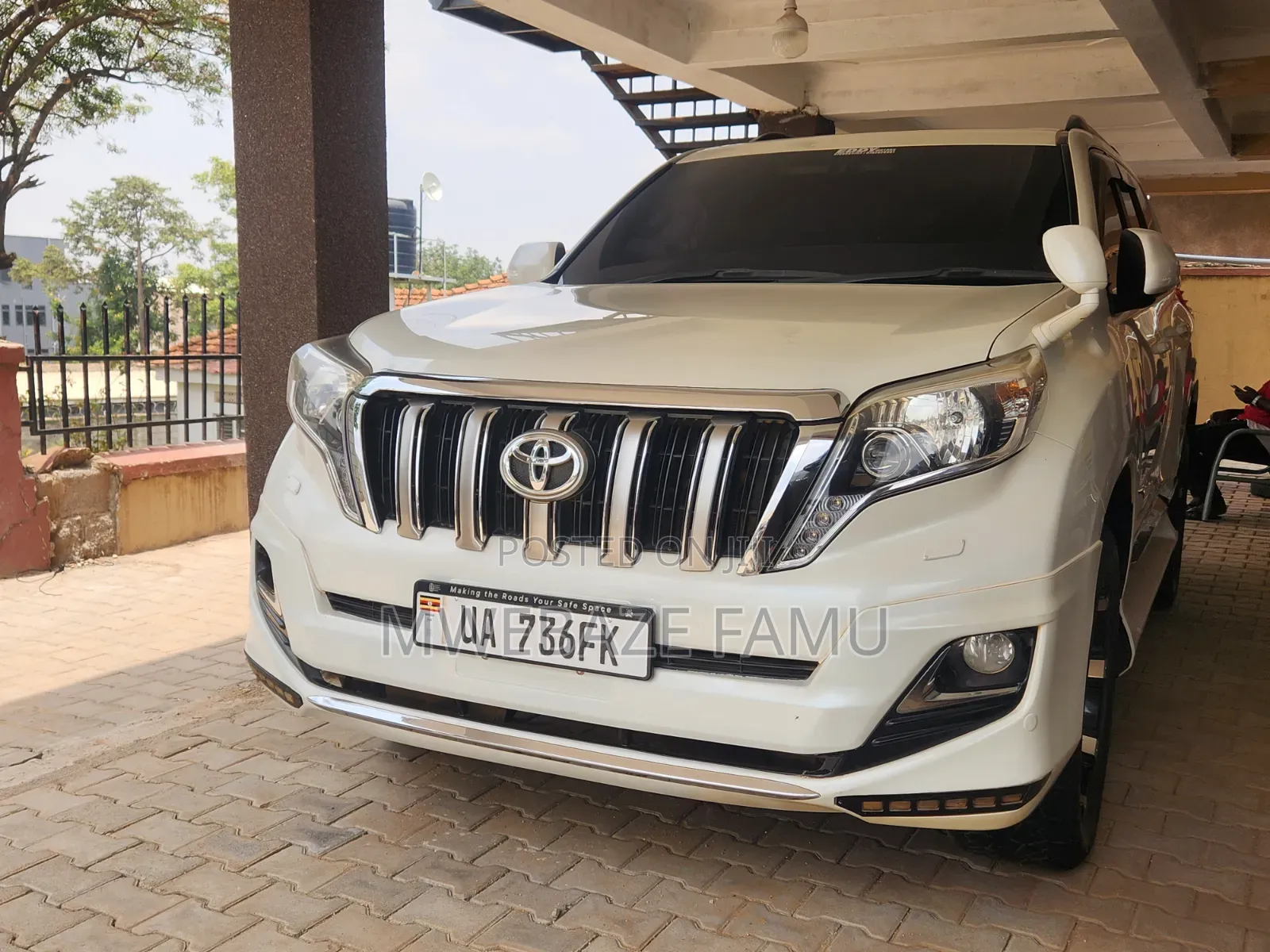 Toyota Land Cruiser Prado 2015 White