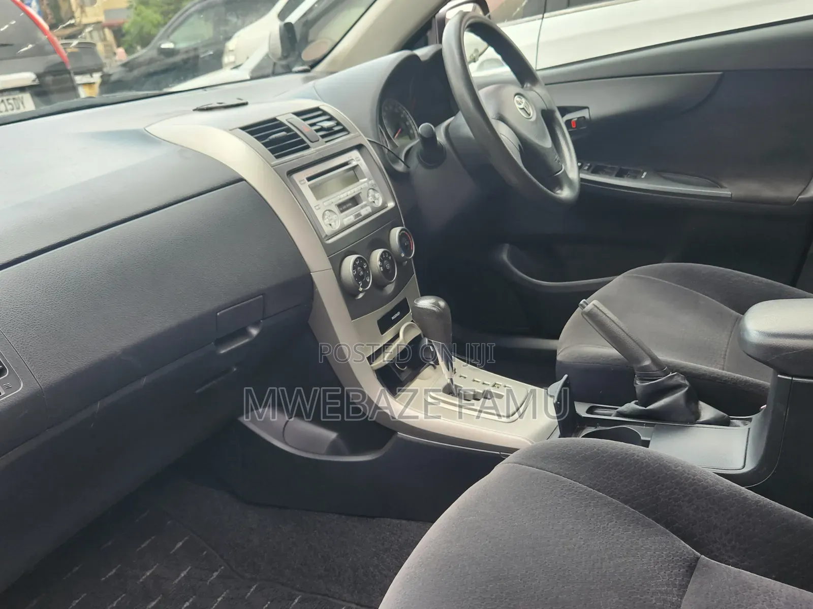 Toyota Corolla Fielder 2010 Silver