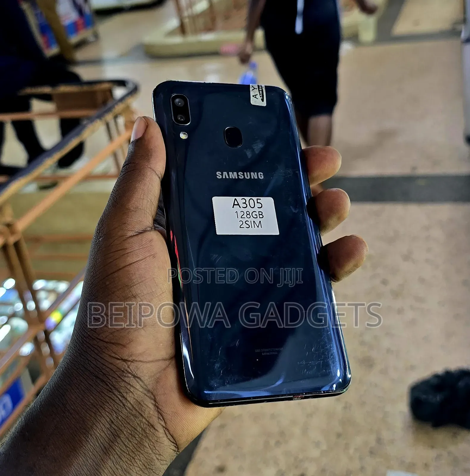 New Samsung Galaxy A30 64 GB Black