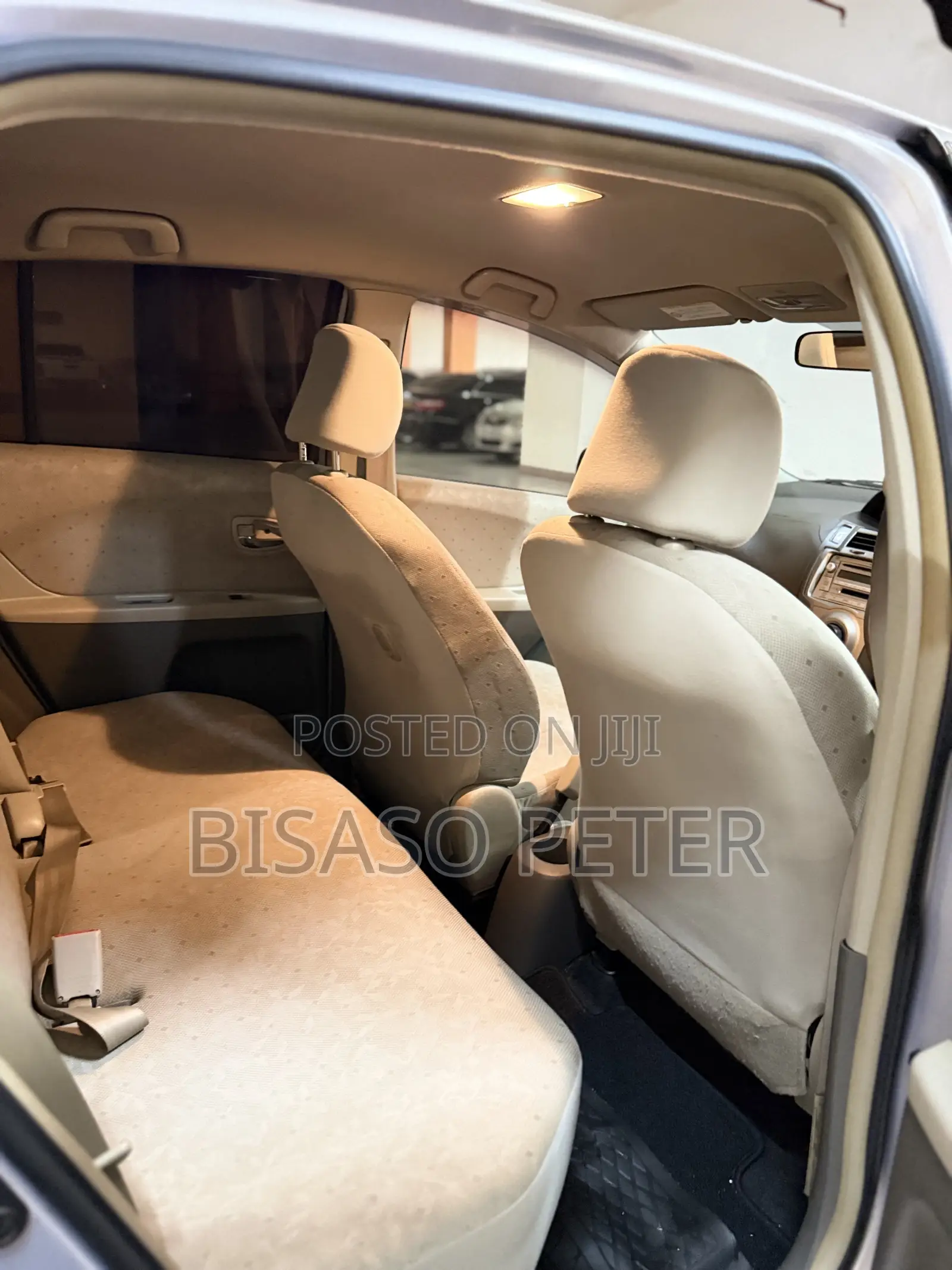 Toyota Vitz 2009 Silver