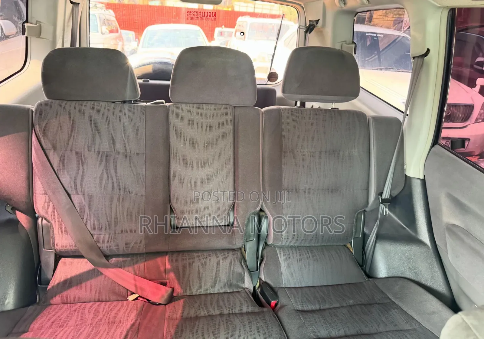 Mitsubishi Pajero 2010 Silver
