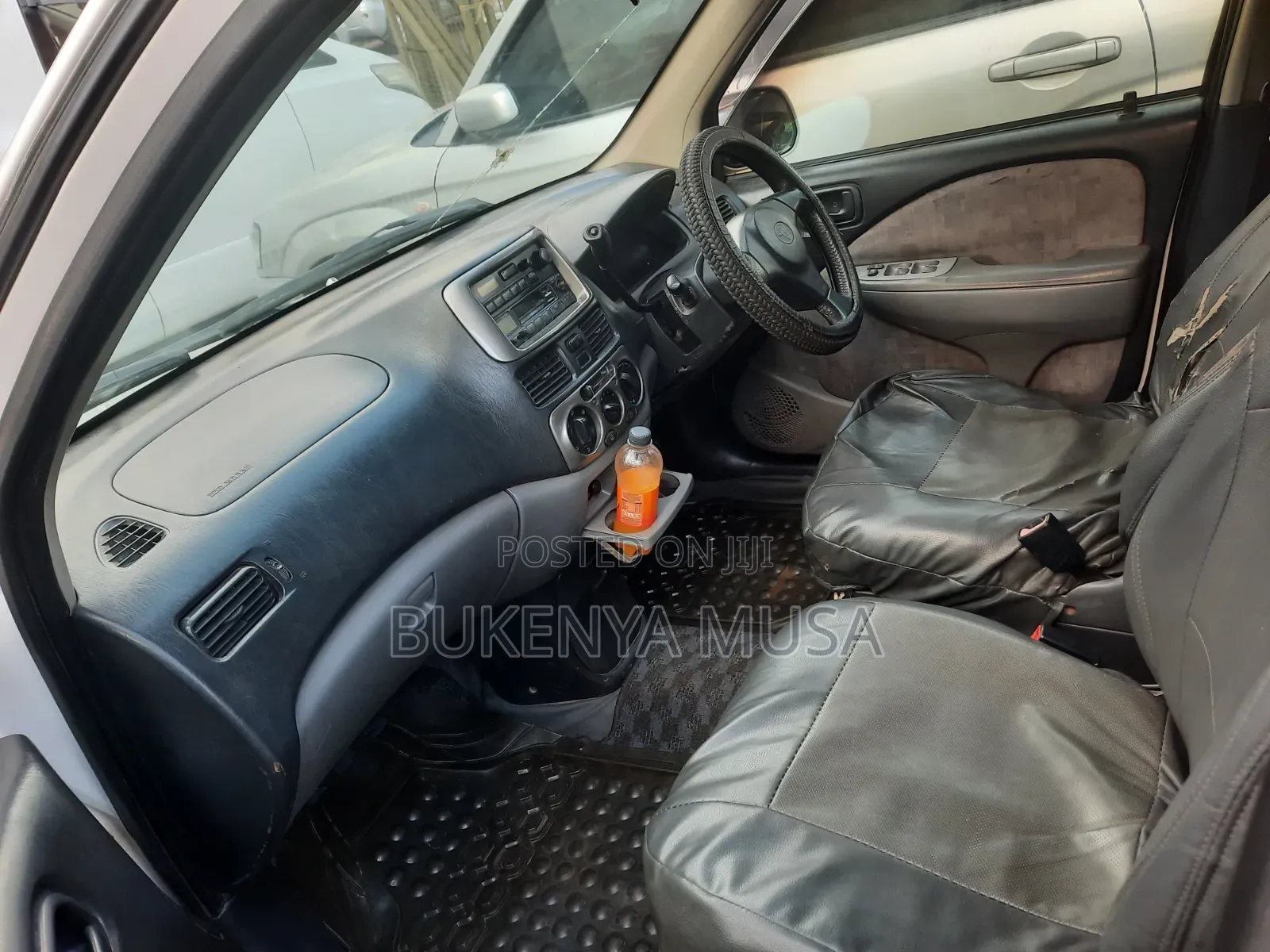Toyota Raum 2000 White