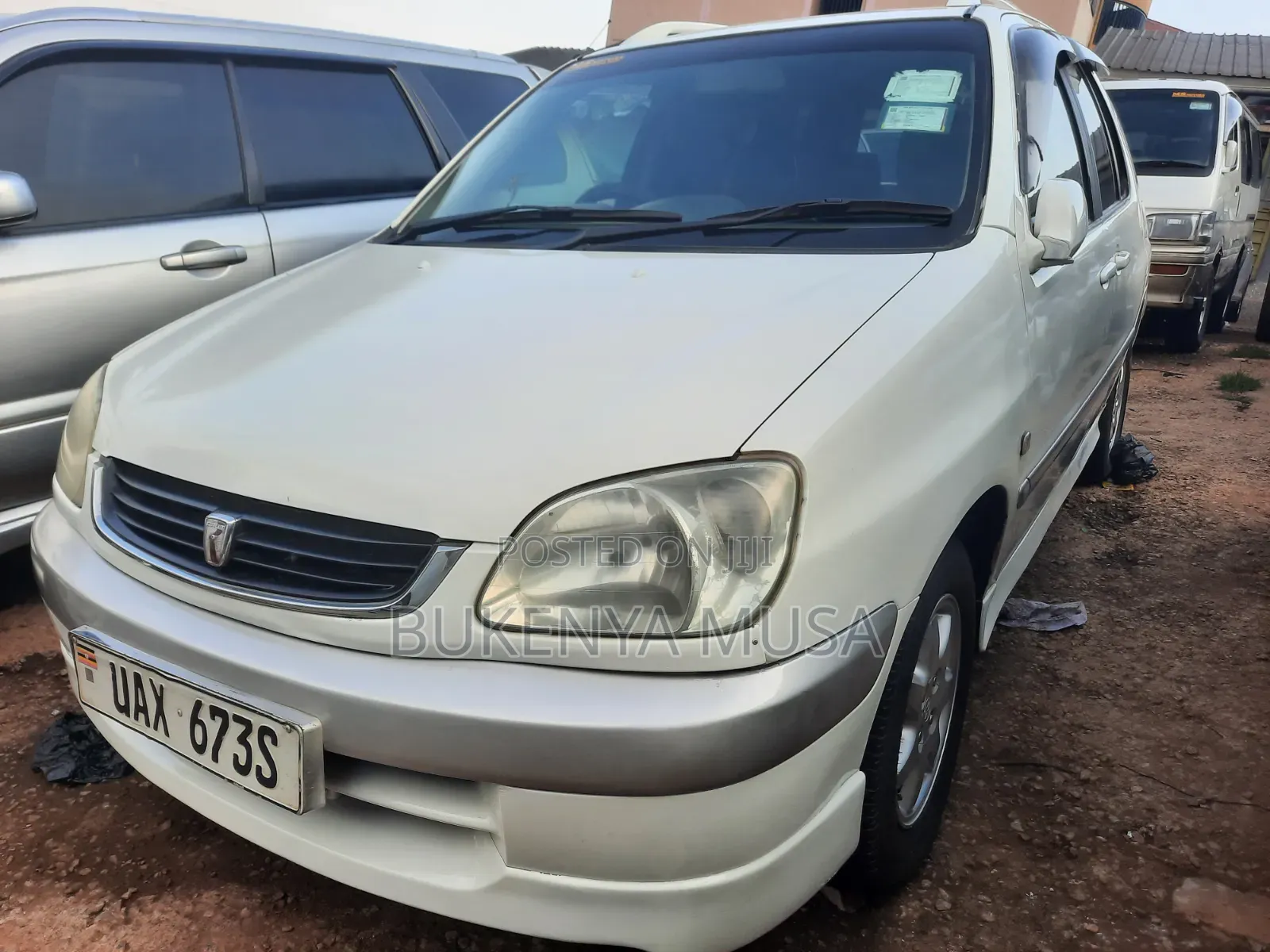 Toyota Raum 2000 White