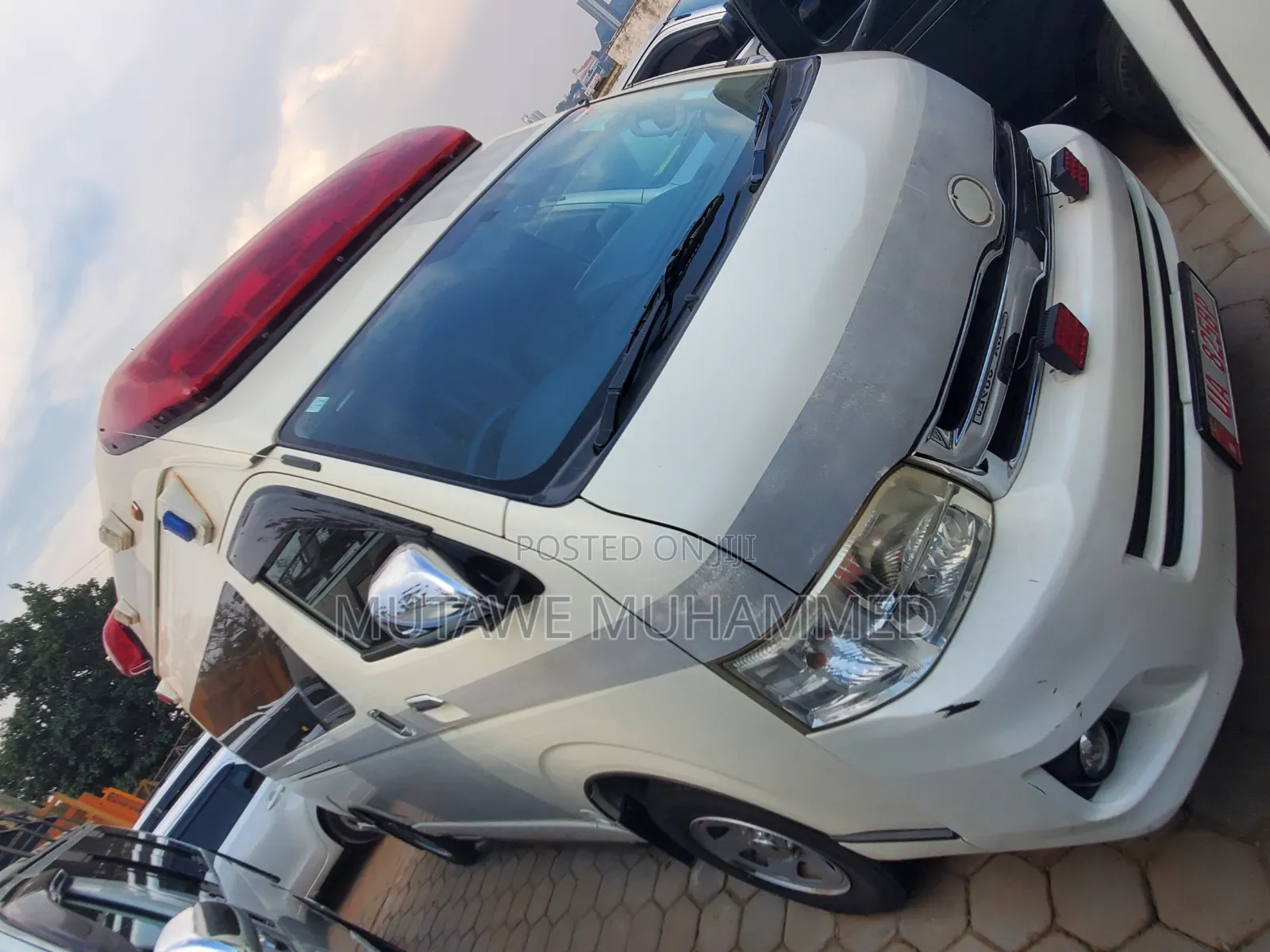 Toyota HiAce 2015 White