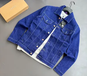 Classic Men's Denim Jacket With Dual Chest Flap Pockets