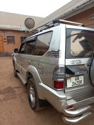 Toyota Land Cruiser 2002 Silver