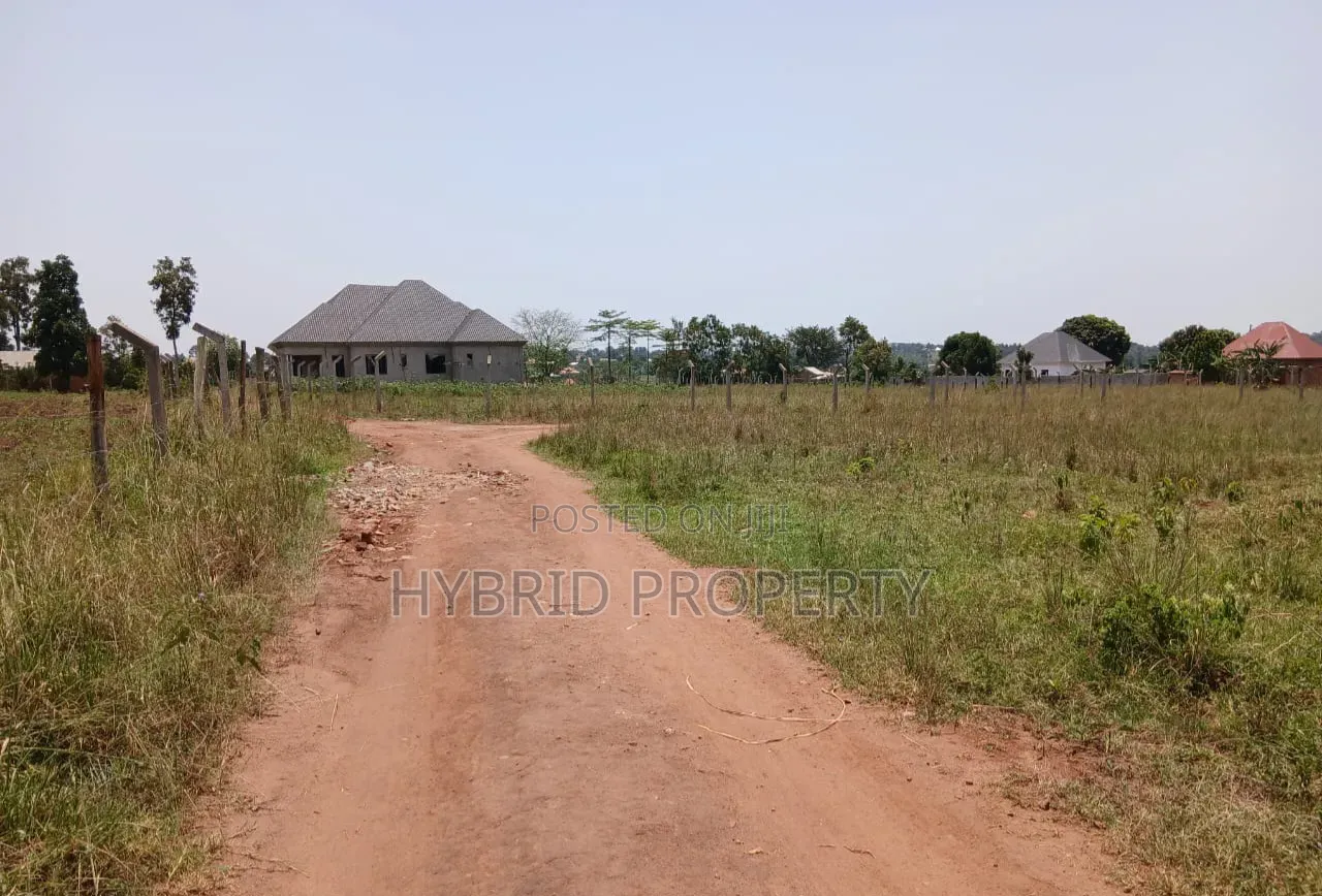 Prime Plots for Sale at Busiika~Wabikokoma Modern Estate~Gayaza Road.