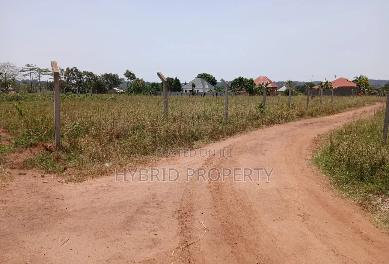 Prime Plots for Sale at Busiika~Wabikokoma Modern Estate~Gayaza Road.