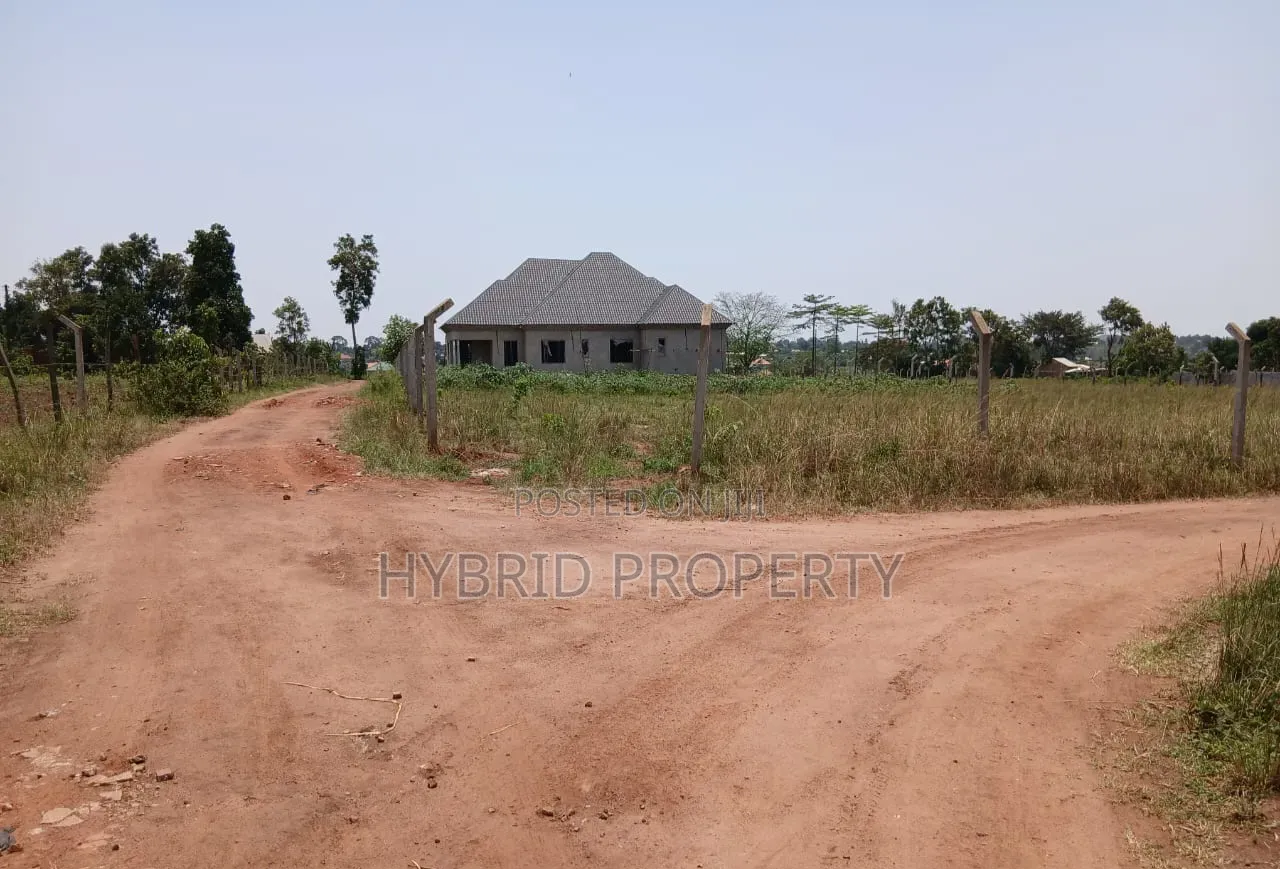 Prime Plots for Sale at Busiika~Wabikokoma Modern Estate~Gayaza Road.