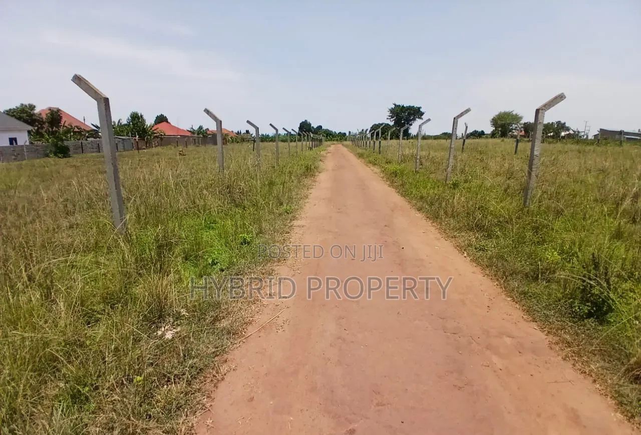 Prime Plots for Sale at Busiika~Wabikokoma Modern Estate~Gayaza Road.