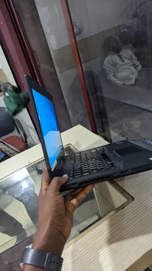 New Laptop Lenovo ThinkPad T470 8GB Intel Core i7 SSD 256GB