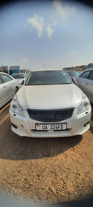 Subaru Legacy 2.5i Sedan CVT 2012 White