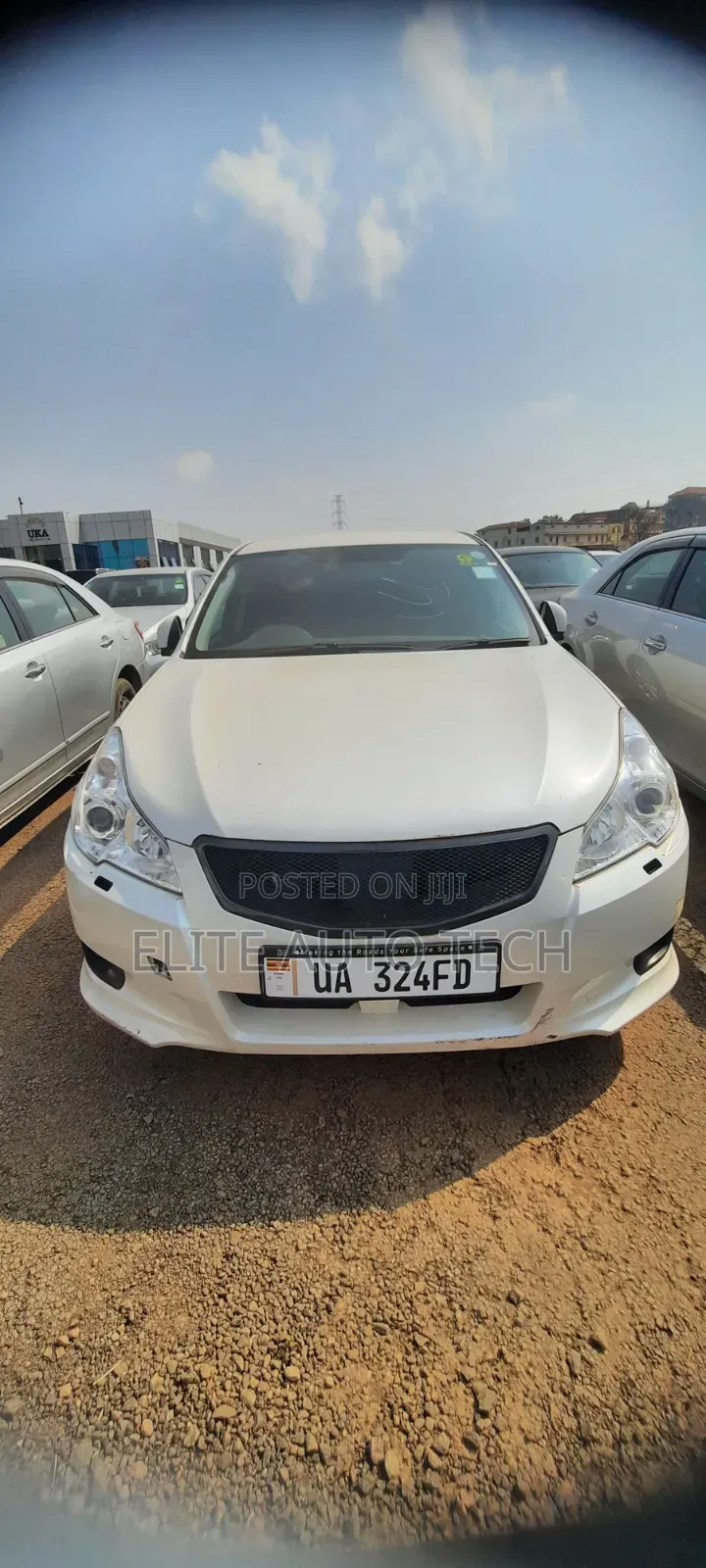 Subaru Legacy 2.5i Sedan CVT 2012 White