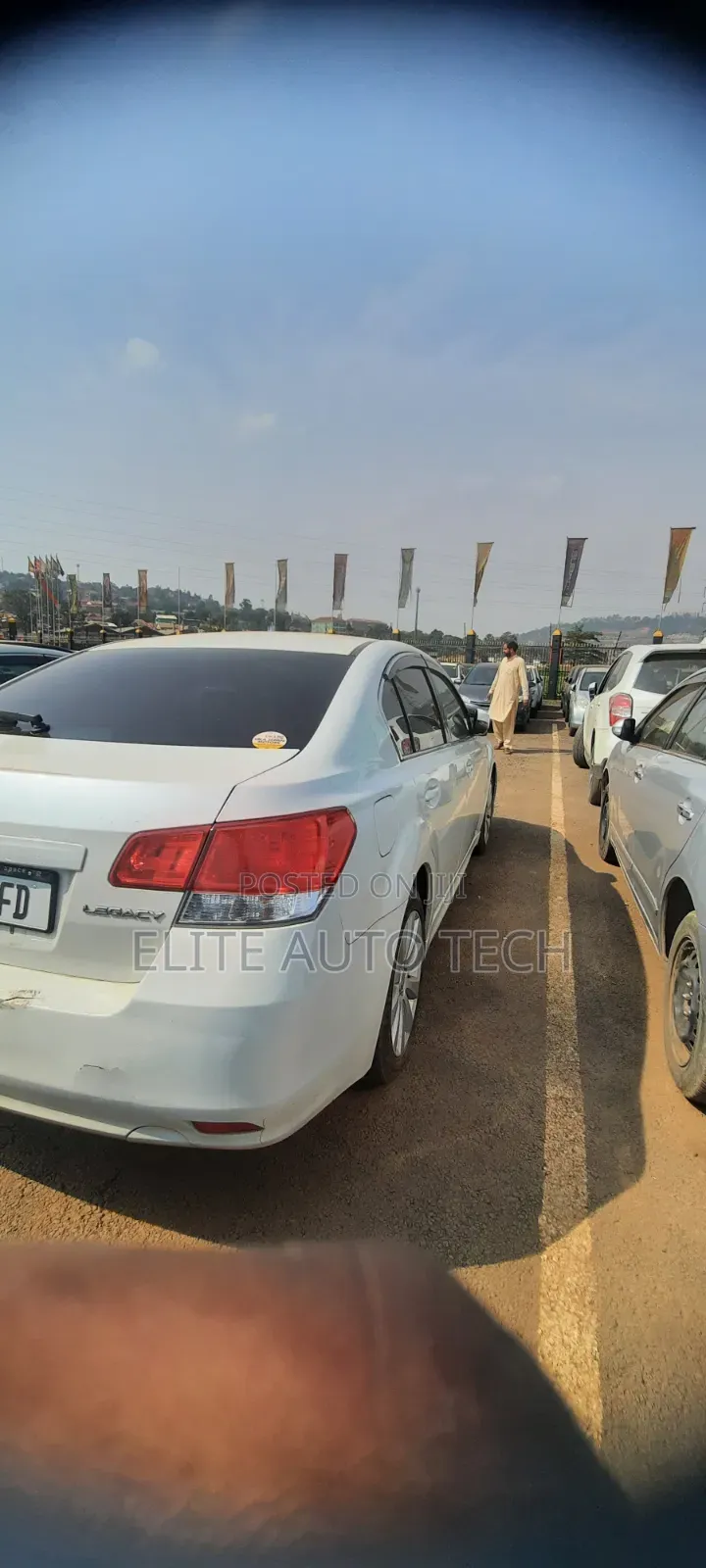 Subaru Legacy 2.5i Sedan CVT 2012 White