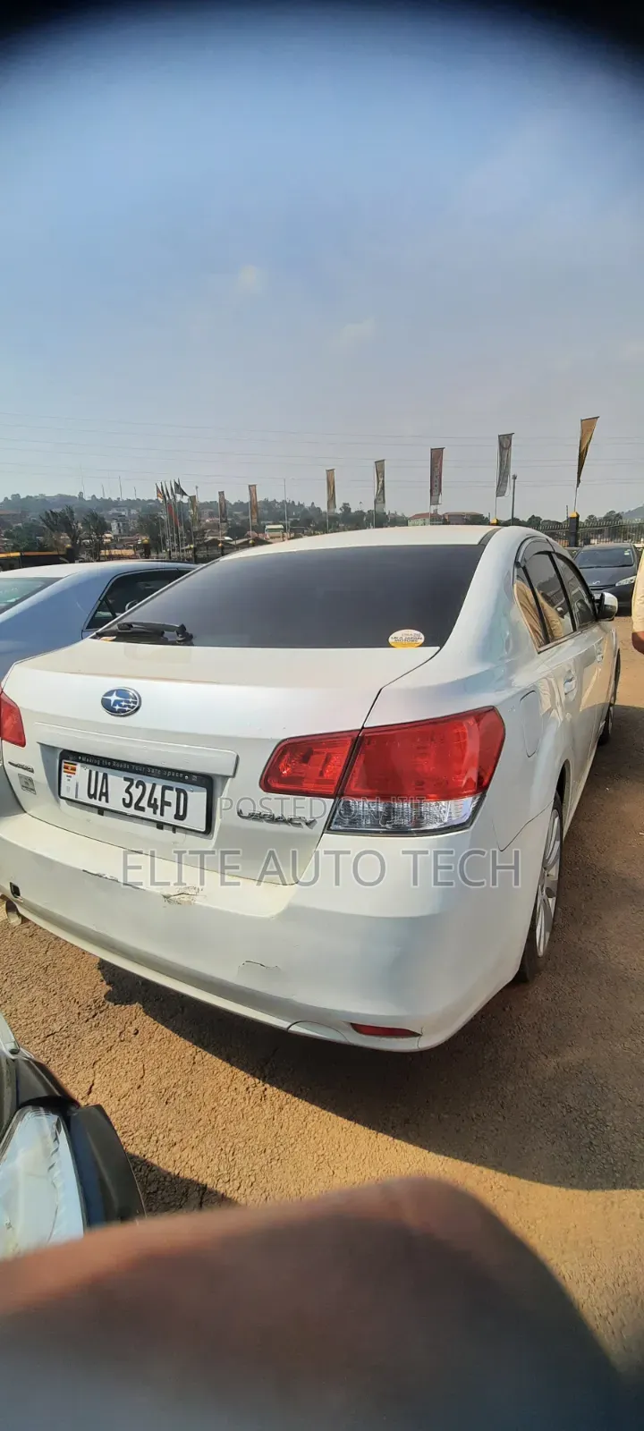 Subaru Legacy 2.5i Sedan CVT 2012 White