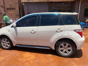 Toyota IST 2005 White