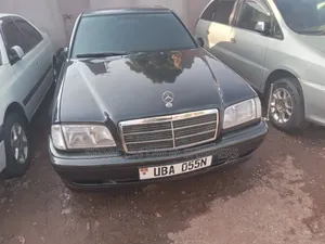 Mercedes-Benz C200 2000 Black