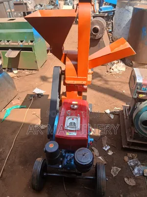 Two in One Machine Silage and a Feeds Crusher.