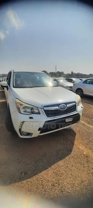 Subaru Forester 2.5i Limited PZEV 4dr SUV AWD (2.5L 4cyl CVT) 2015