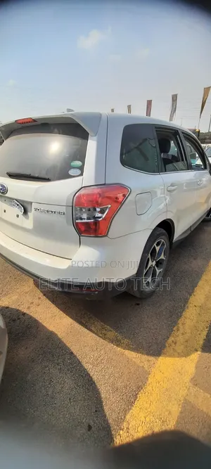 Subaru Forester 2.5i Limited PZEV 4dr SUV AWD (2.5L 4cyl CVT) 2015