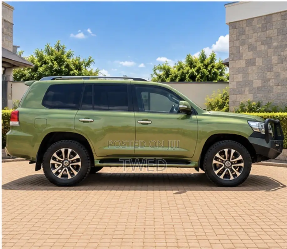 Toyota Land Cruiser 4.5 V8 GXR 2018 Green
