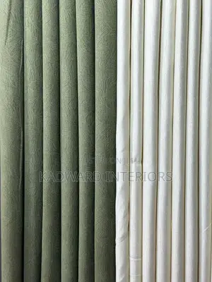 Cutrains With a Touch of Green Per Metre
