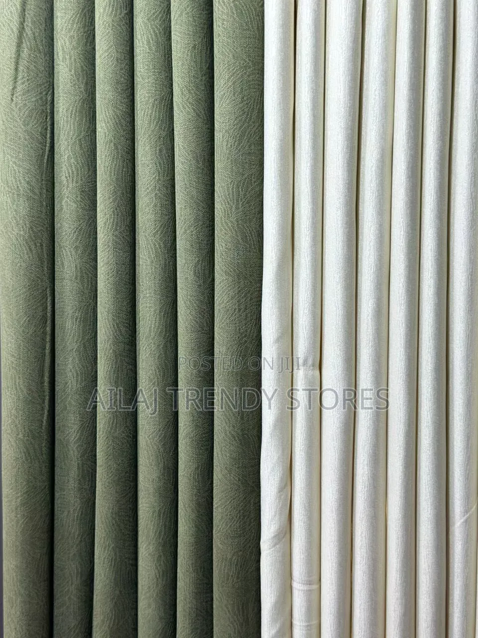 Cutrains With a Touch of Green Per Metre
