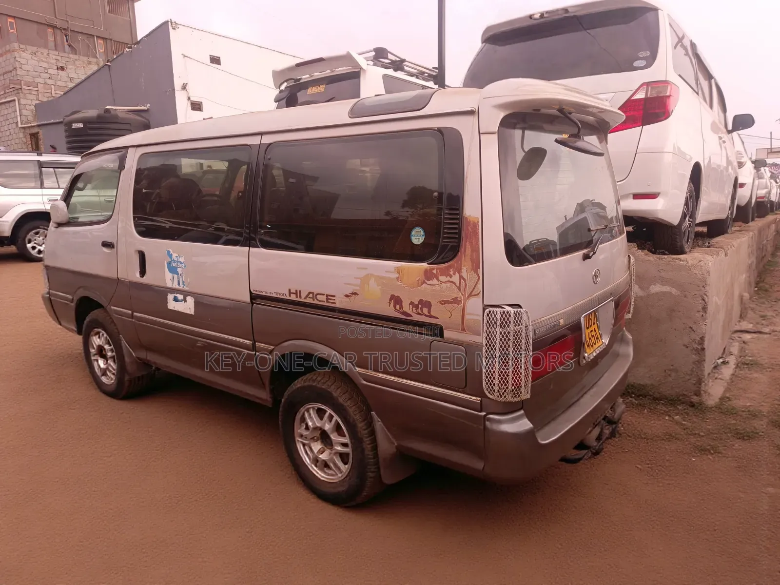 Toyota HiAce 1999 Gold