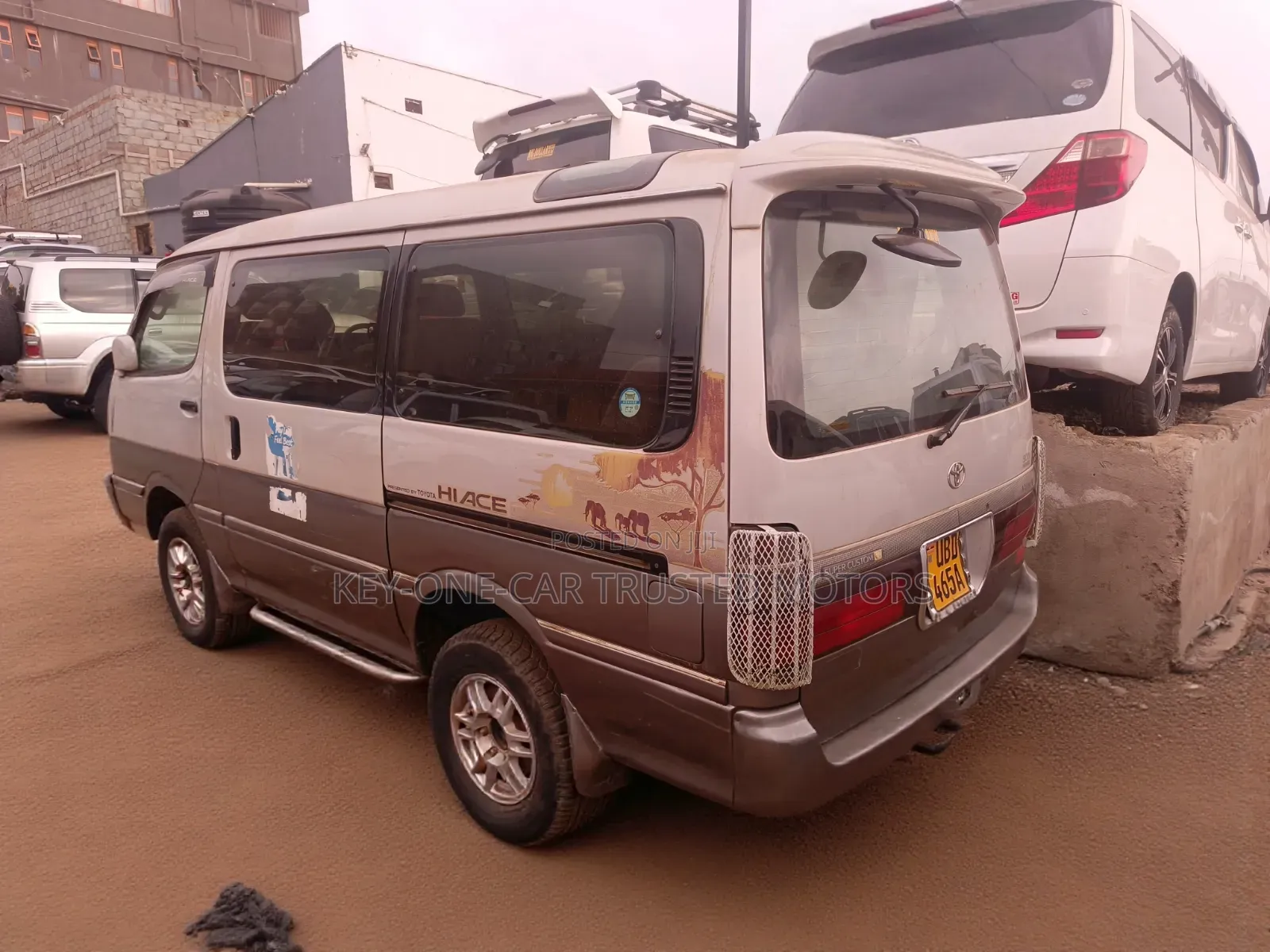 Toyota HiAce 1999 Gold
