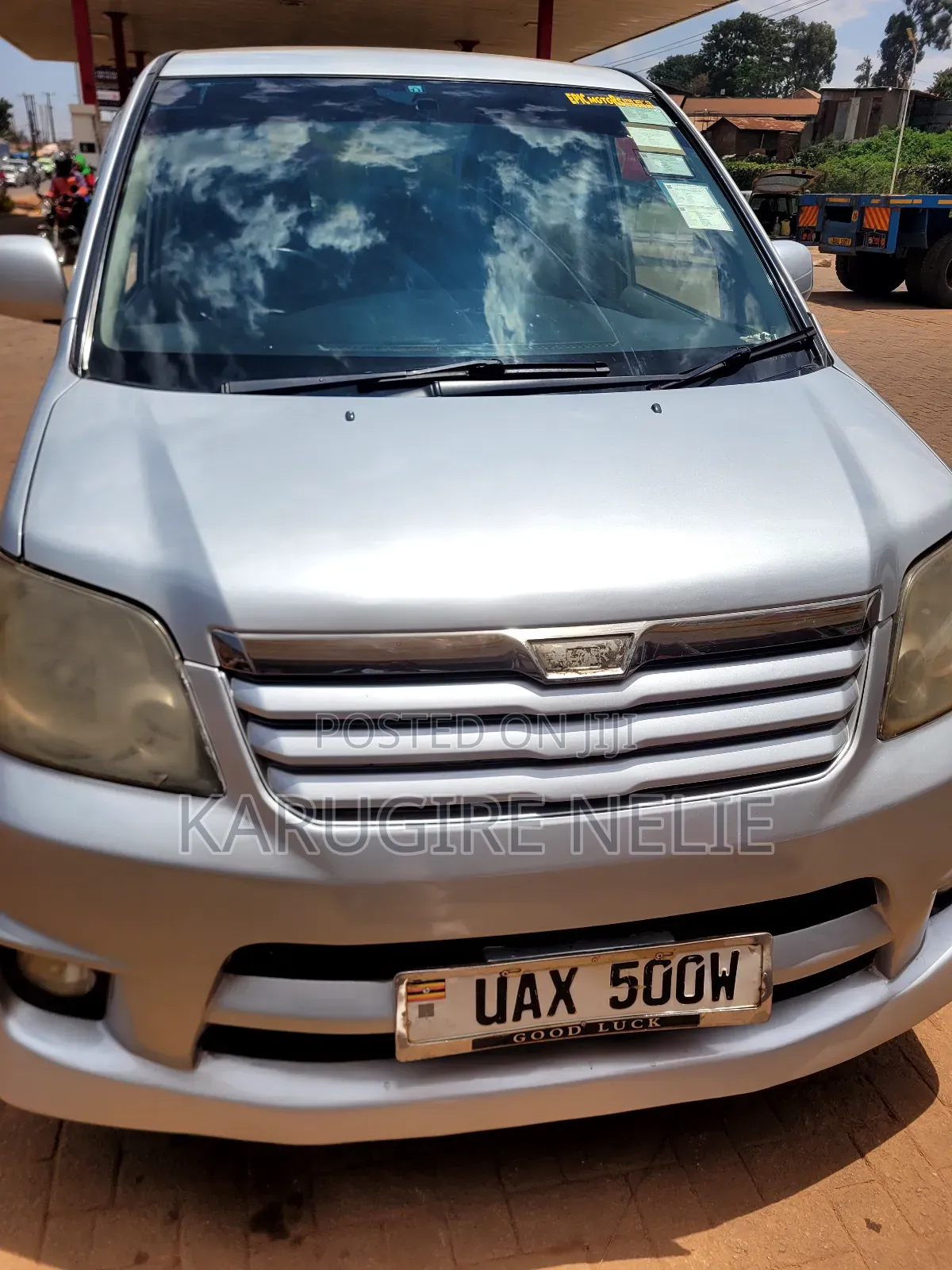 Toyota Noah 2002 Black