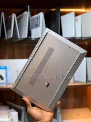 New Laptop HP EliteBook 830 G8 16GB Intel Core i7 SSD 512GB