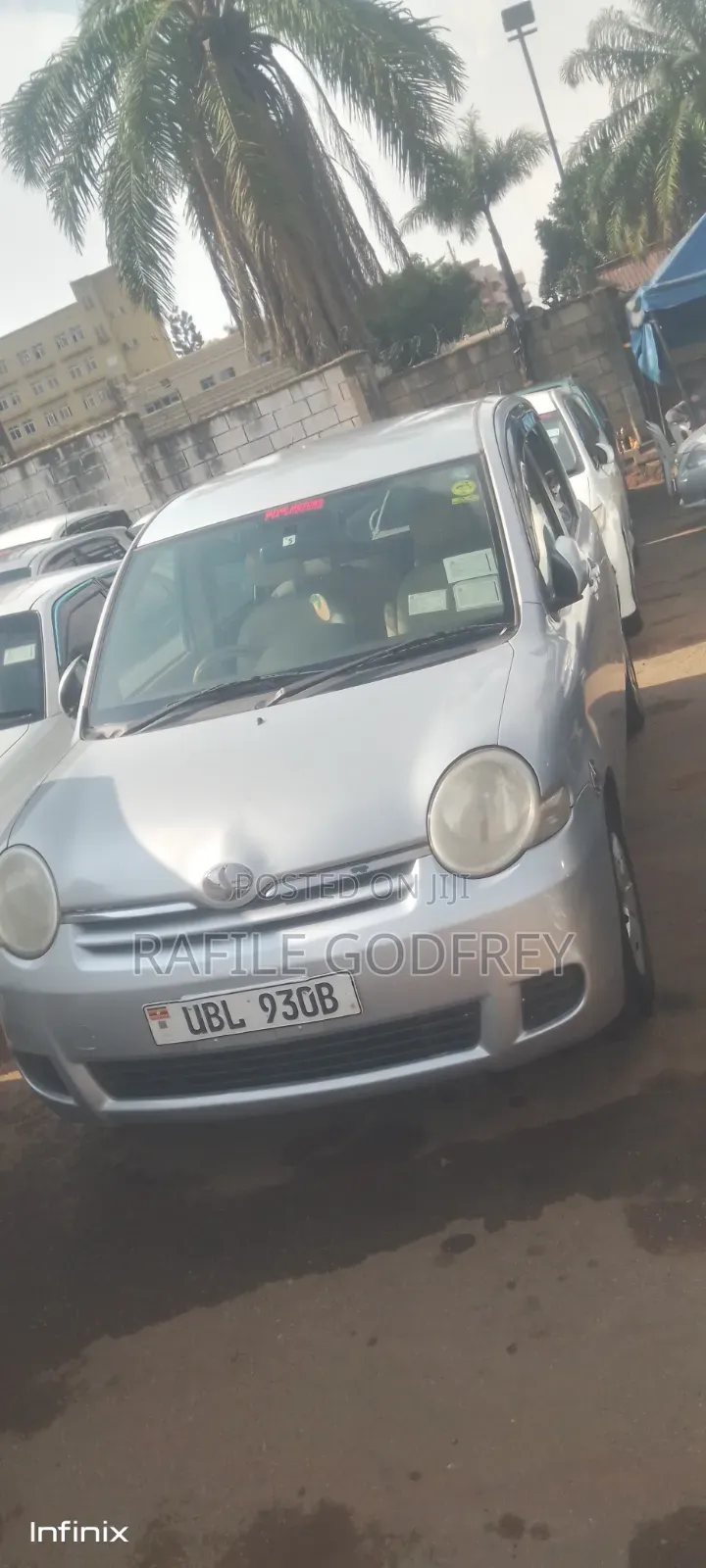 Toyota Sienta 2009 Silver