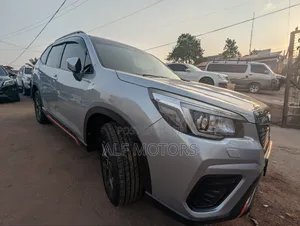 Subaru Forester 2019 Silver