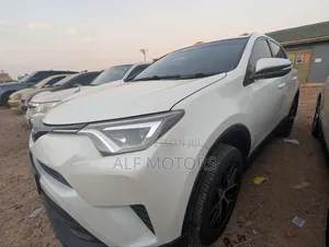 Toyota RAV4 2017 White