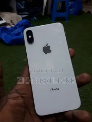Apple iPhone X 256 GB White