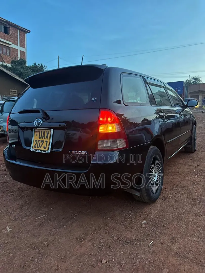 Toyota Corolla Fielder 2002 Black