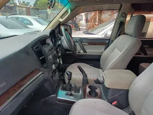 Mitsubishi Pajero 3.2 Di-D 2008 Gray