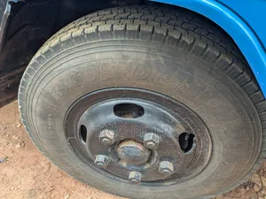 Mitsubishi Canter Tiper 2003 Blue