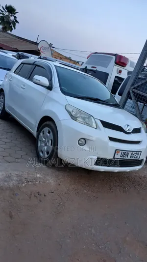 Toyota IST 2010 White