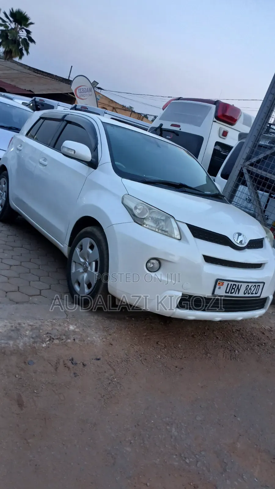 Toyota IST 2010 White