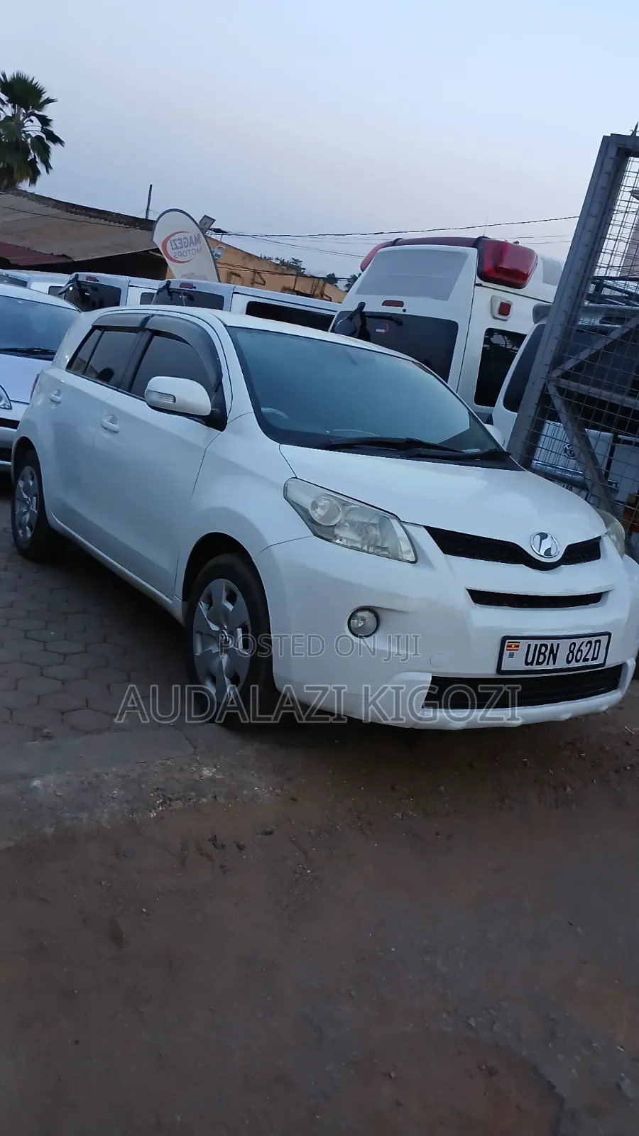 Toyota IST 2010 White