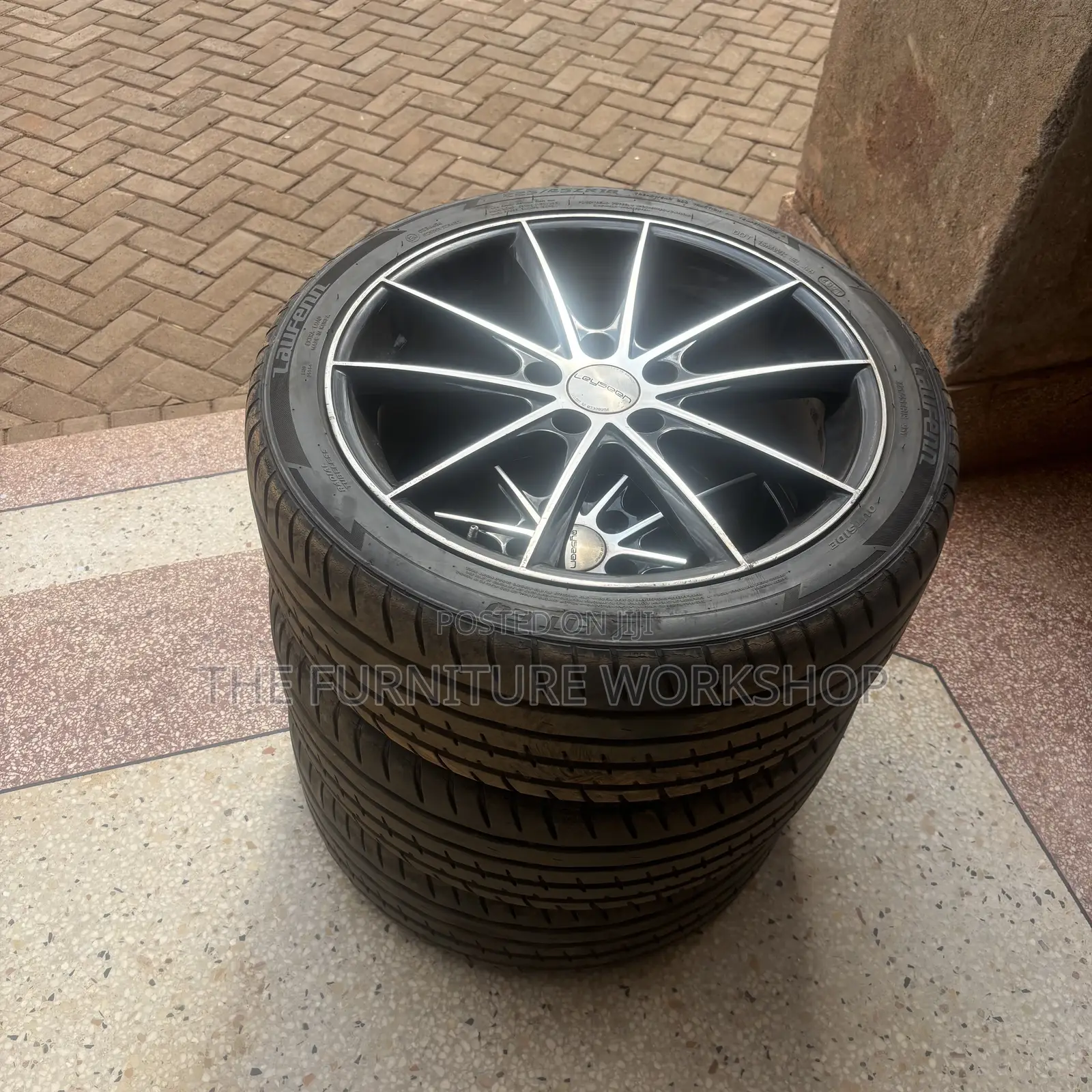 Rim 18 Plus Tyres as Seen