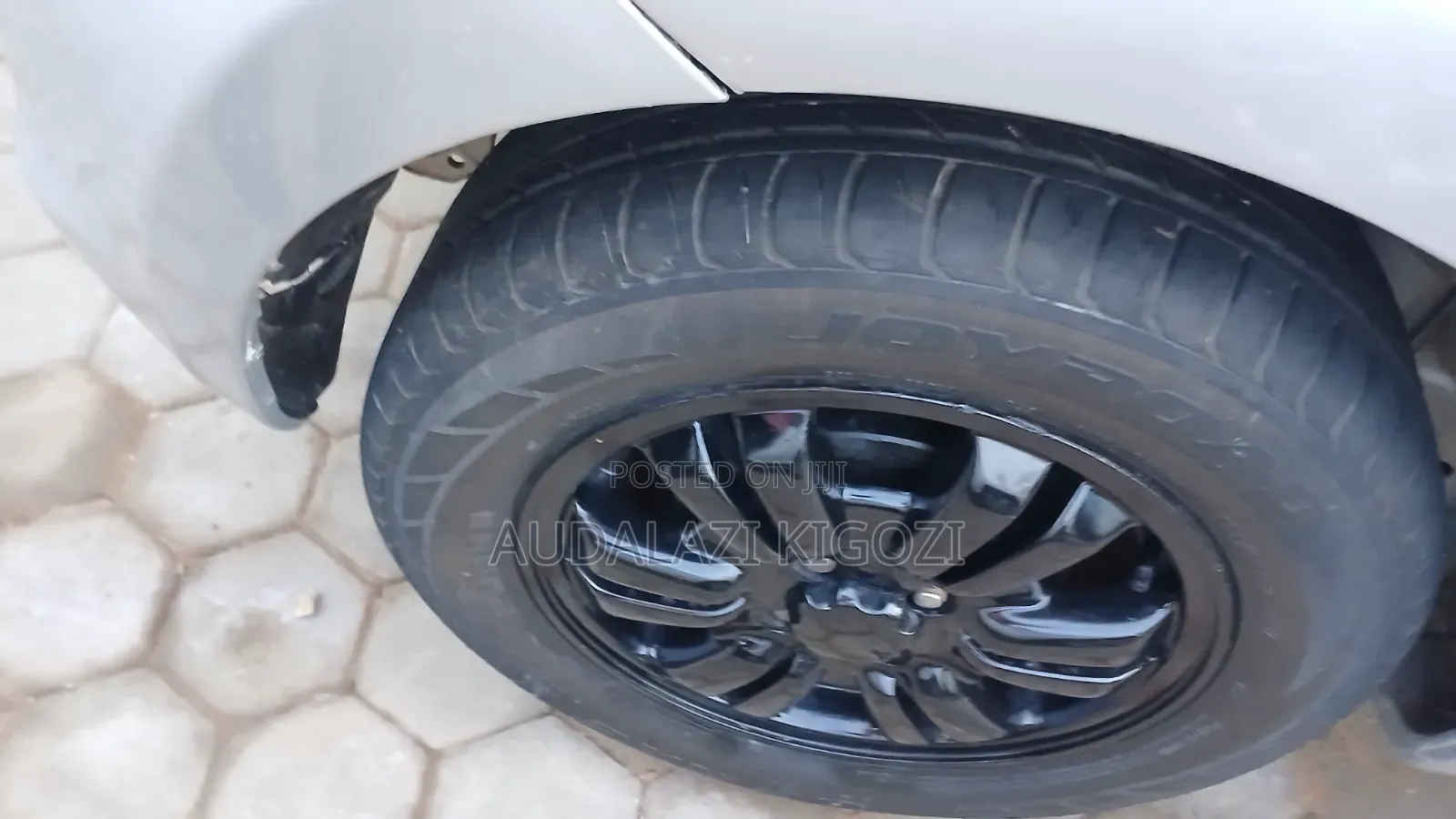 Toyota Ractis 2009 Silver