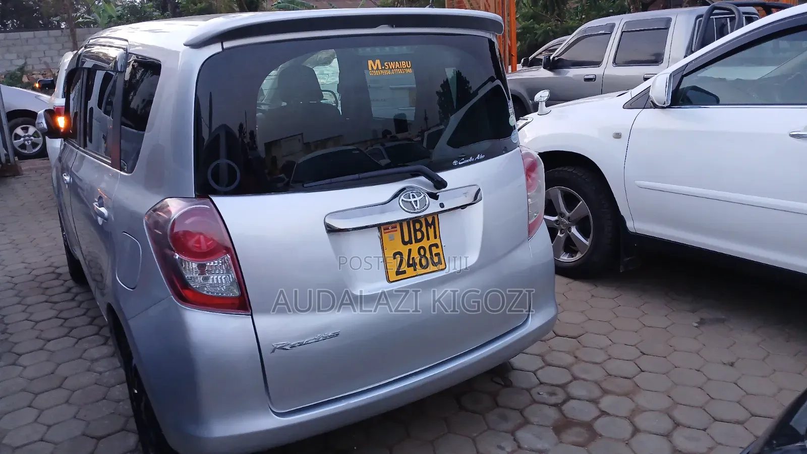 Toyota Ractis 2009 Silver