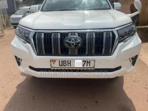 Toyota Land Cruiser Prado 2018 White