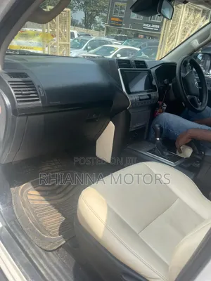 Toyota Land Cruiser Prado 2018 White